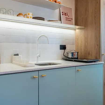 Apartment Modern W/ Parking Near Old *